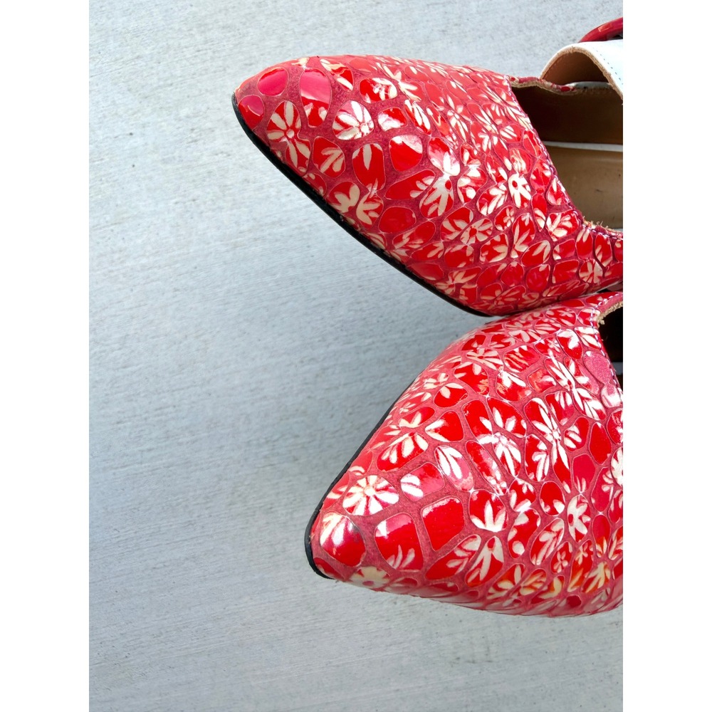 John Fluevog Effortless Felicity Floral Buckle Pumps Red White Block Heels 7.5 - Picture 9 of 9